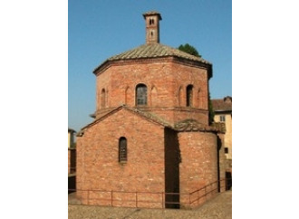 La Santa Croce di Lomello